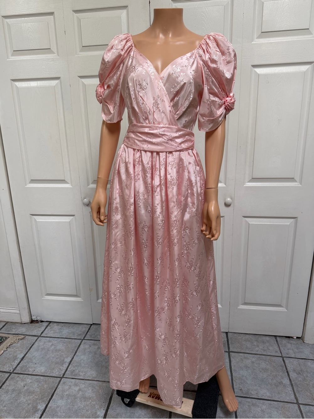 VTG Pink Puff Sleeve Satin Prom Gown Women’s Size S Cinderella Princess Dress